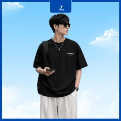 Áo Phông Nam Unlimited Joré Fashion màu đen form oversize, chất liệu cotton cao cấp, thiết kế logo trước ngực, phong cách basic hiện đại.
